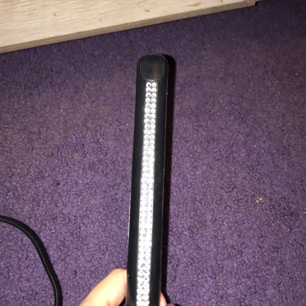 Mini hair straightener